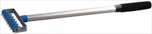Валик игольчатый STAYER для гипсокартона в сборе, металлические иглы, телескопическая ручка 560-990мм, 32х150мм         